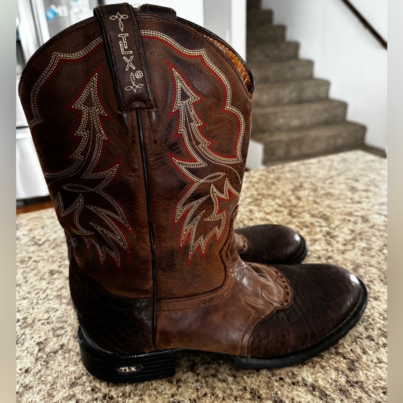 ARIAT TONY LAMA Cowboy Boots - Picture 4 of 10
